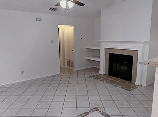 510 Cutty Trl APT B, Lakeway, TX 78734