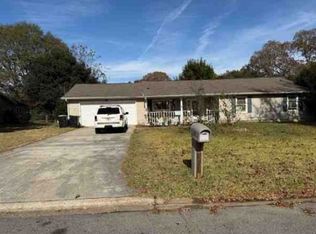 111 Foxfire Dr, Warner Robins, GA 31093