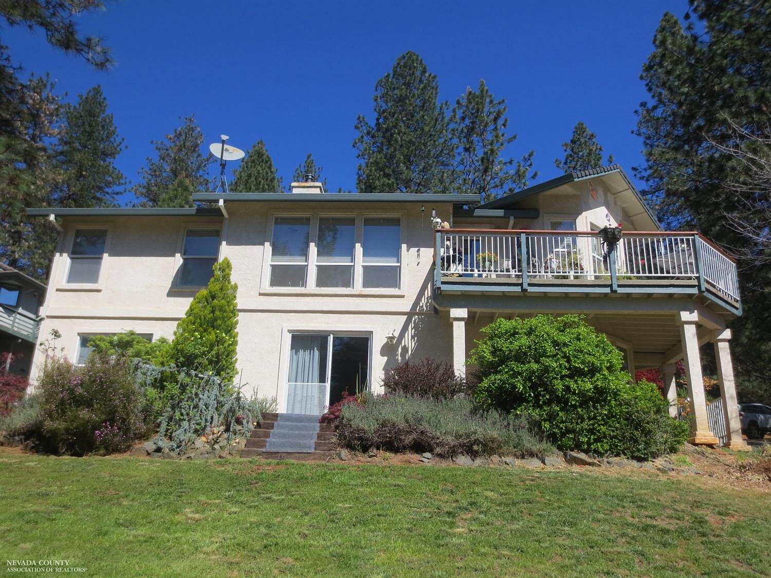 15192 Carrie Dr Grass Valley Ca 95949 Zillow