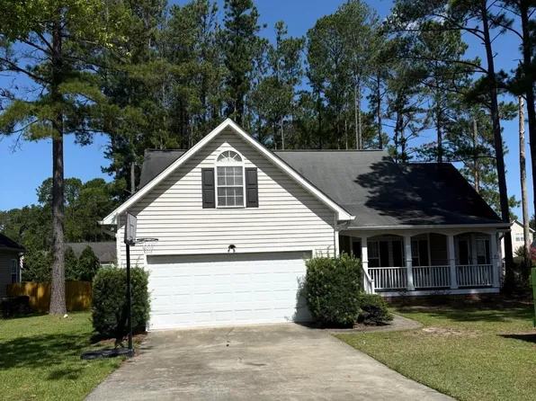 2 Strawberry Field Ln, Elgin, SC 29045