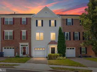 21665 Kings Crossing Ter, Ashburn, VA 20147