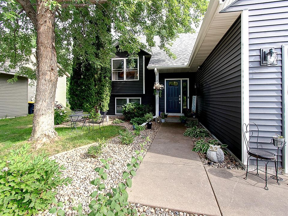 1st image of 1321 Honeylocust Dr