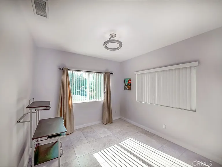 5512 Leghorn Ave — Photo 68