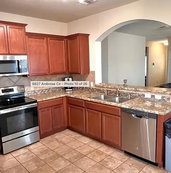 6627 Ambrose Cir — Photo 9