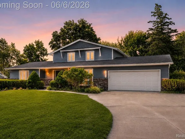 36275 Congress Rd, Farmington Hills, MI 48335