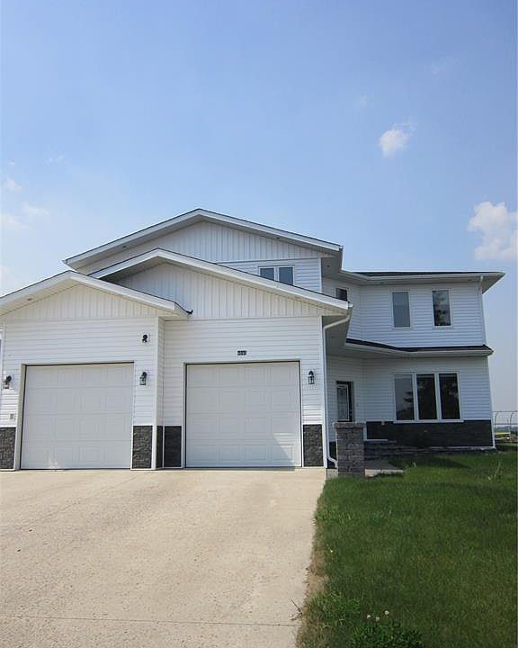 1st image of 589 Nicholson Dr