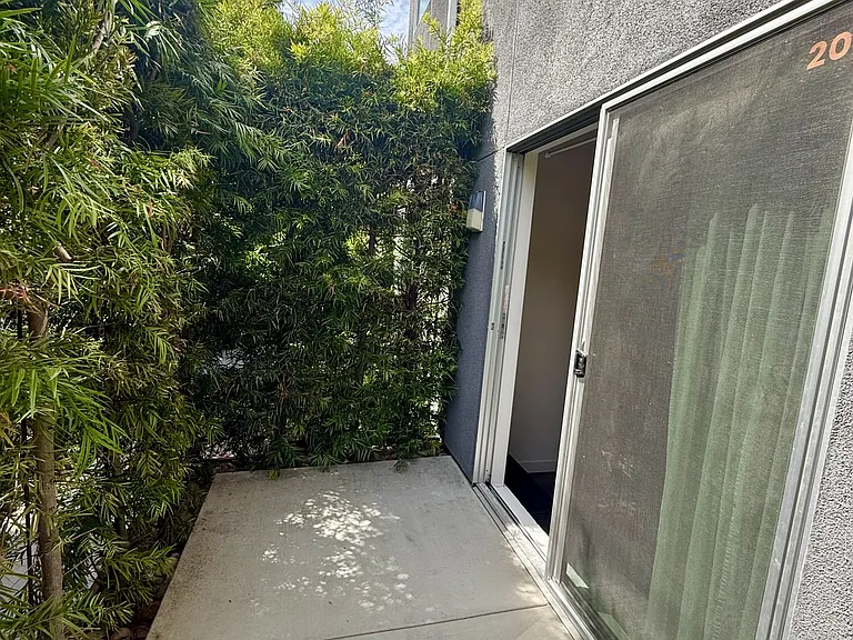 4405 W Point Loma Blvd — Photo 21