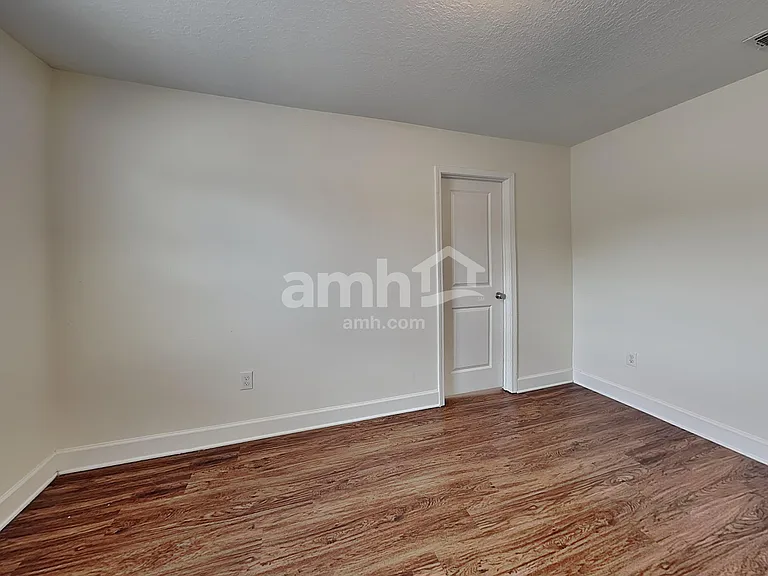 919 Walden Pond Dr — Photo 25
