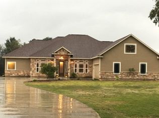 242 Cattle Drive Trl, Angleton, TX 77515