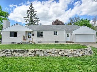 89 E Ridgeway Dr, Dayton, OH 45459