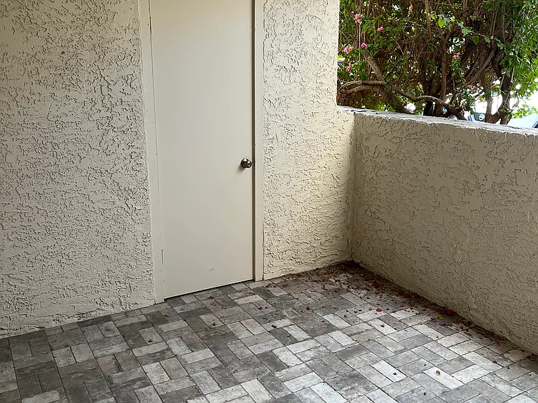 5132 N 31st Way #114 — Photo 13
