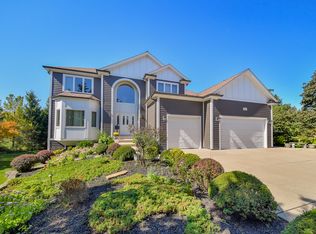 4522 Lee Ave, Downers Grove, IL 60515