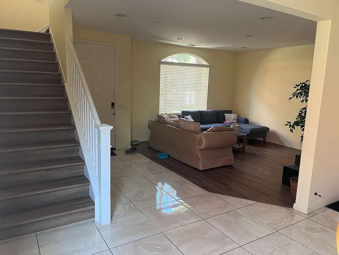 4 bed, 2020 sqft, $1,600 — Photo 3
