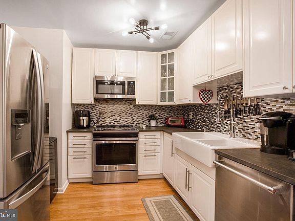5th image of 2542 Glengyle Dr