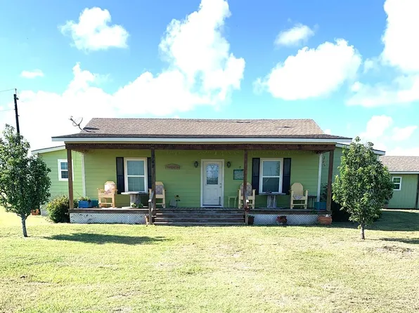 142 Tarpon Dr, Palacios, TX 77465
