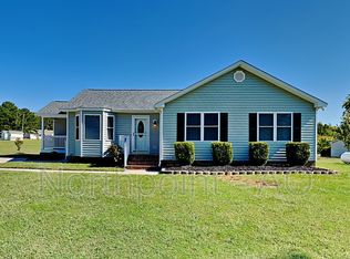 2303 Huntsbridge Dr, Clayton, NC 27520