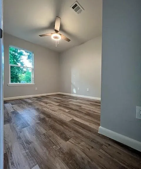 710 Avenue J Pl — Photo 13