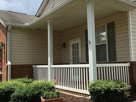 2nd image of 532 Windcrest Ct