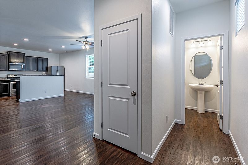 2nd image of 1701 Butler Court NW