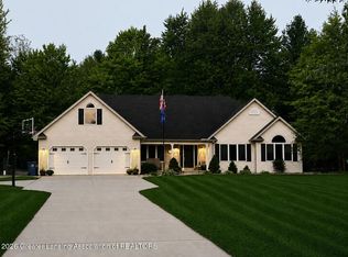 3464 S Fenmore Rd, Merrill, MI 48637