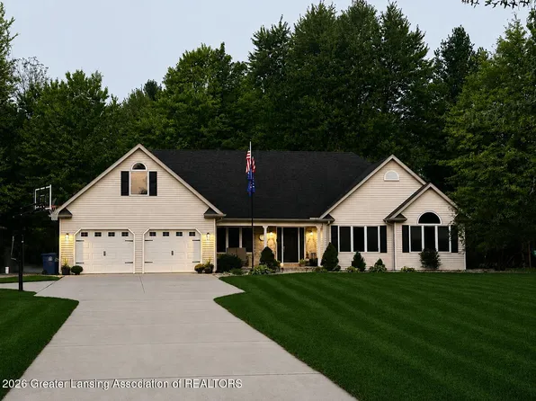 3464 S Fenmore Rd, Merrill, MI 48637