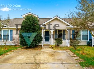 2527 Trailwood Dr, Cantonment, FL 32533