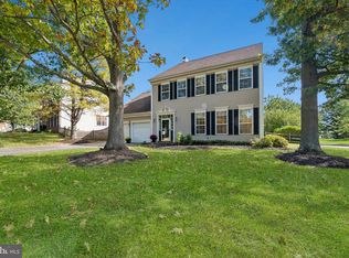 25 Wyckoff Dr, Pennington, NJ 08534