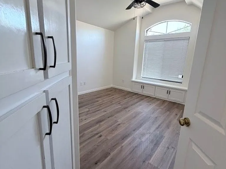 5106 Glacier Canyon Ct — Photo 10