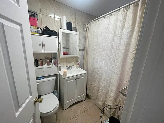 Rented by Metropolis International Realty Inc. | media 9