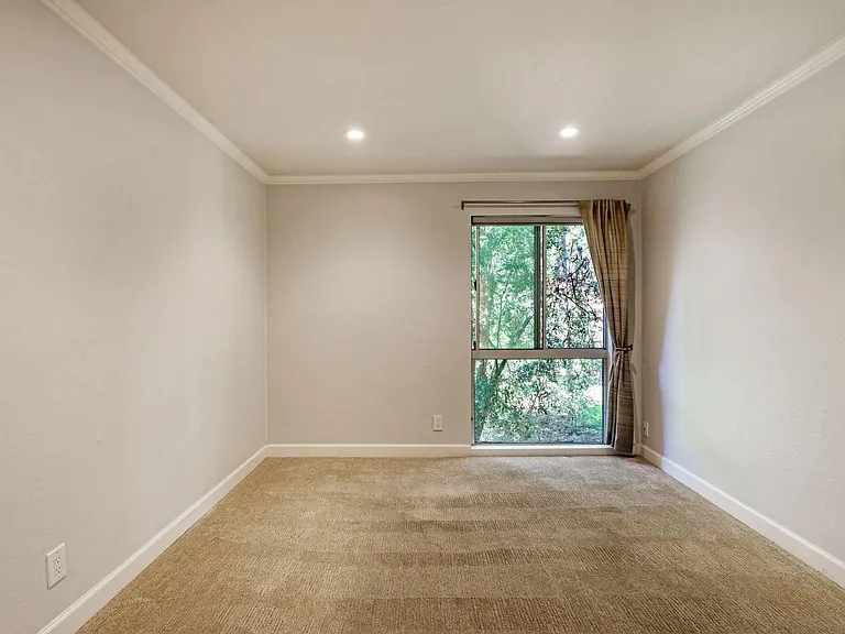 675 Sharon Park Dr #223 — Photo 19