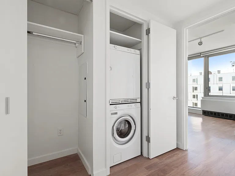 461 Dean — Photo 13