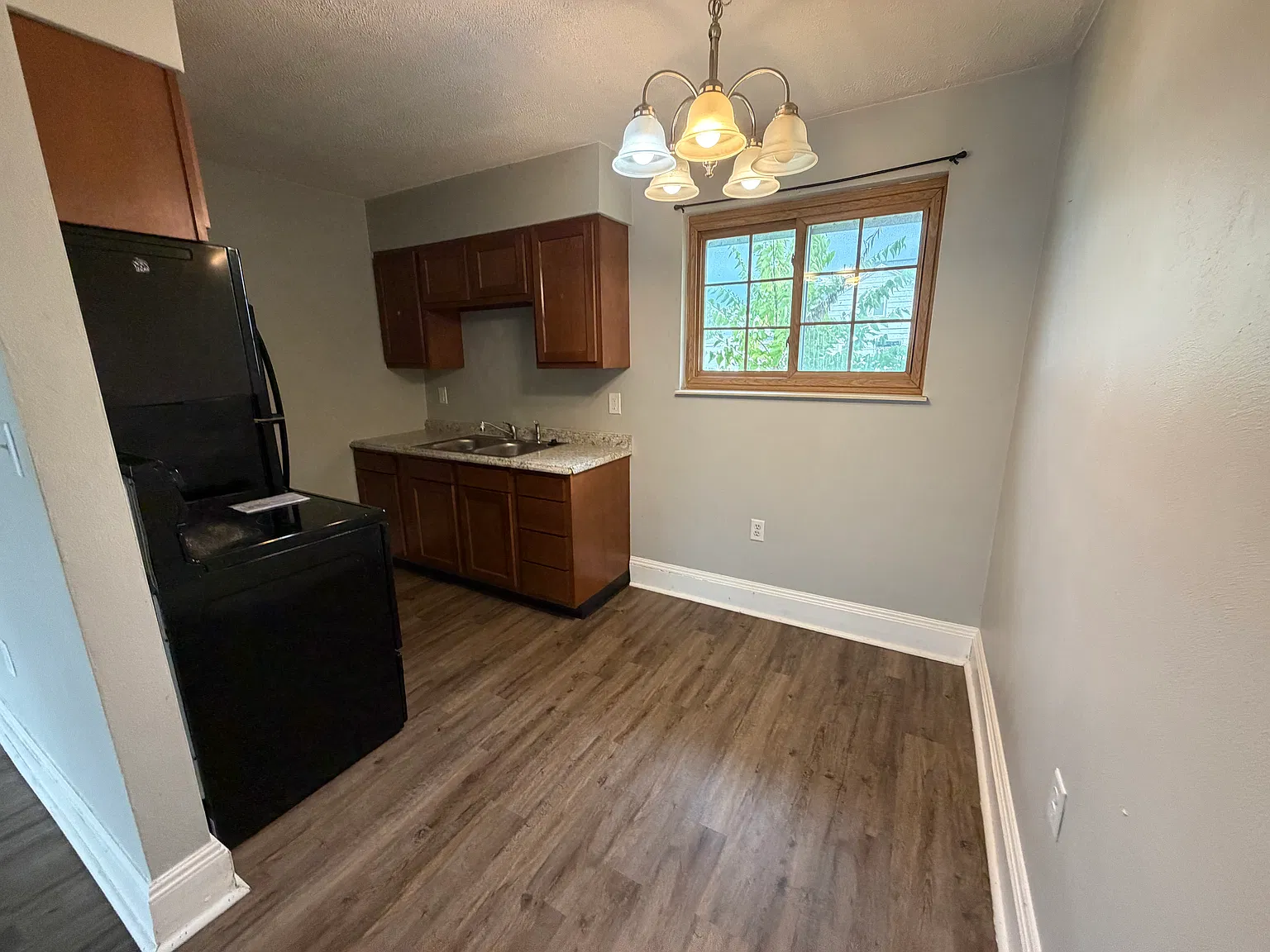 1 bed, 1.5 bath, 800 sqft, $895 — Photo 4