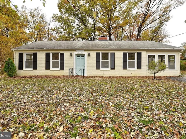 12807 Jackson Dr, Fort Washington, MD 20744