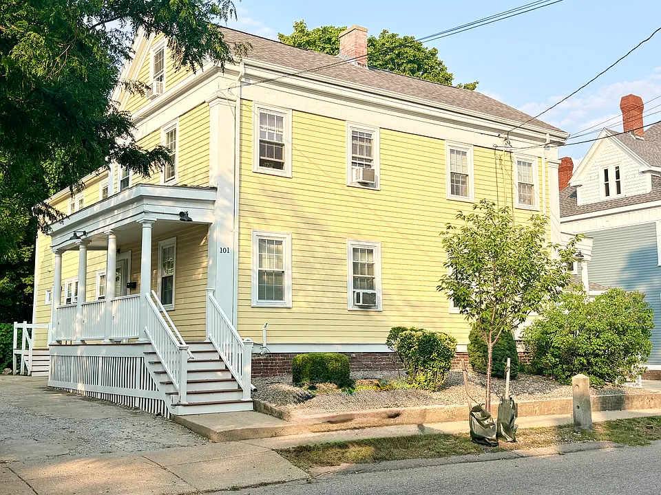 101 Summer St #2