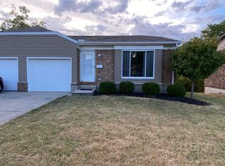 725 Red Deer Ln, Miamisburg, OH 45342