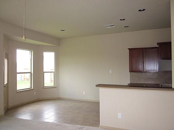 5th image of 21410 Broken Spear Ln