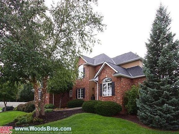2nd image of 1800 Davenport Cir