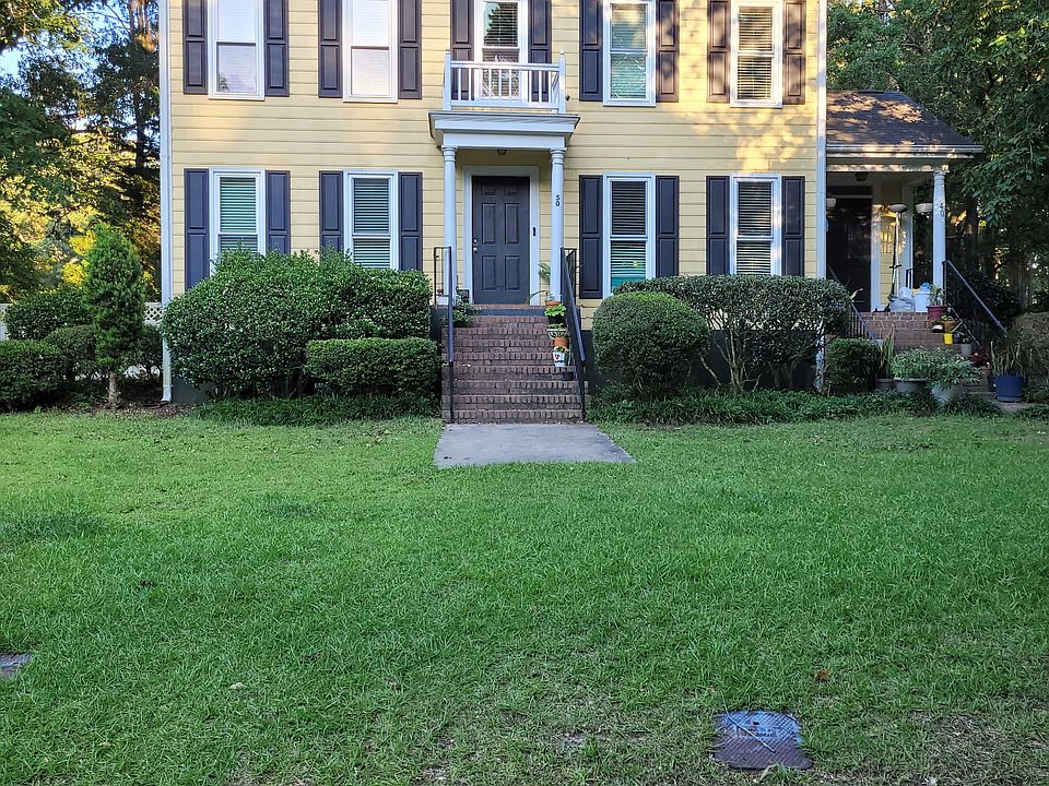 1st image of 40 Hunters Path Rd