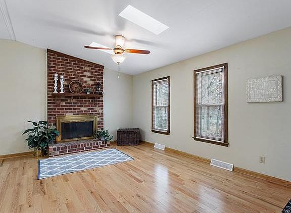 4th image of 2502 Foxberry Ct