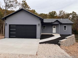 106 Mayerling Dr, Laurie, MO 65037