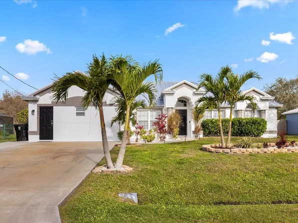 1633 SW Hampshire Lane, Port St Lucie, FL 34953
