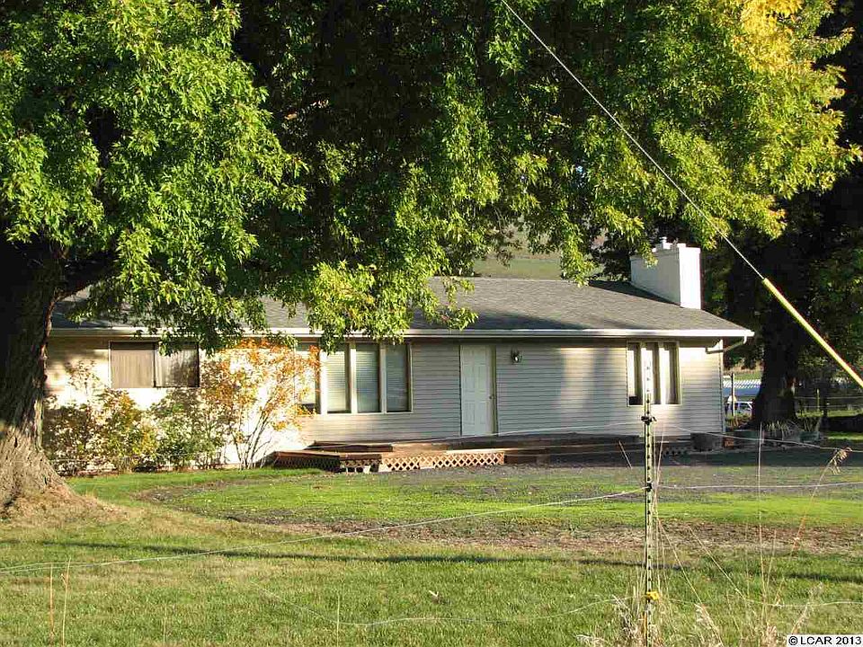 1st image of 29865 Sweetwater Ln