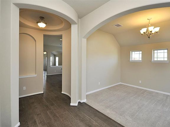 5th image of 9015 Butterfly Iris Ln
