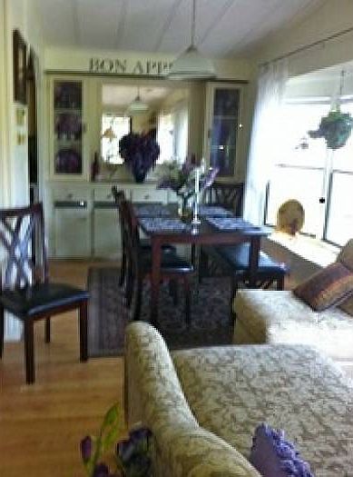Dinning Room/Bay Windows