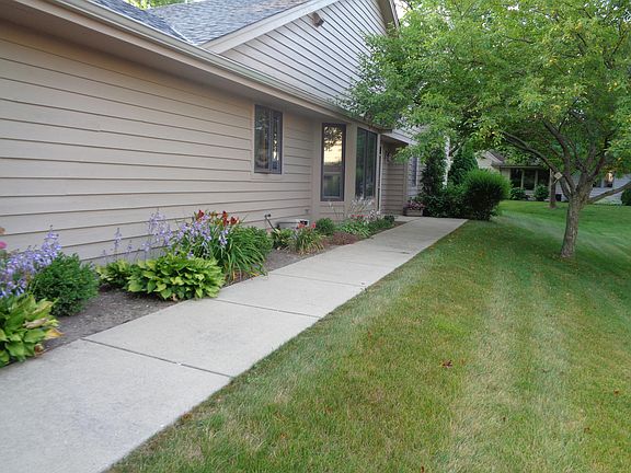 2nd image of 6305 Hilltop Dr