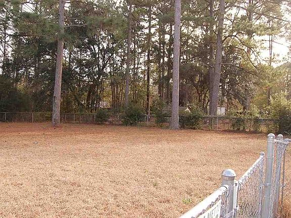 3rd image of 20 Pelican Circle