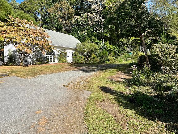 Driveway (1/10th mile to the main road)