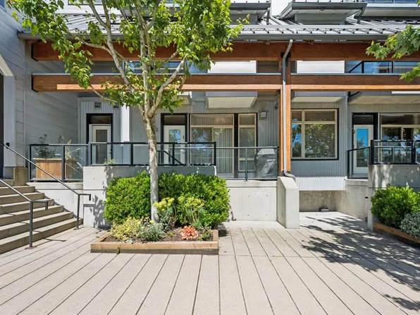 6233 London Rd #1, Richmond, BC V7E 3S3