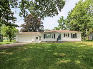 58408 Kerr Creek Rd, Three Rivers, MI 49093