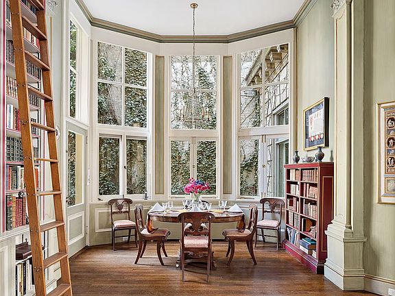 4th image of 11 E 73rd St #1E